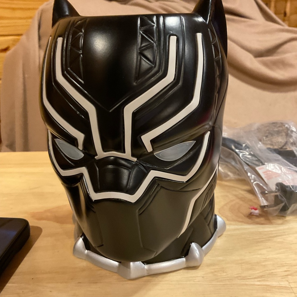 Black panther  scentsy warmer